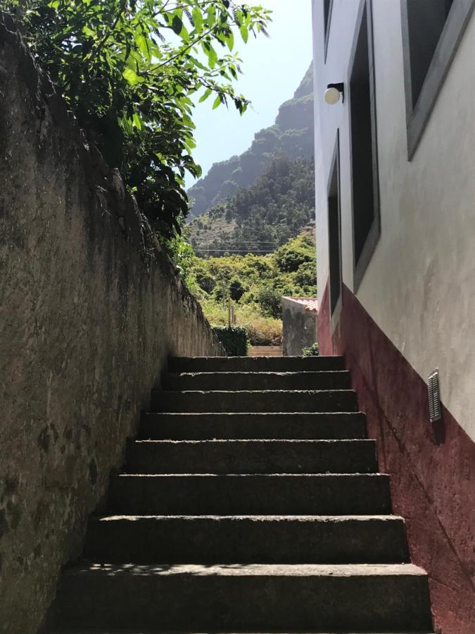 Casa Oliveira Esmeraldo - Ferienhaus São Vicente